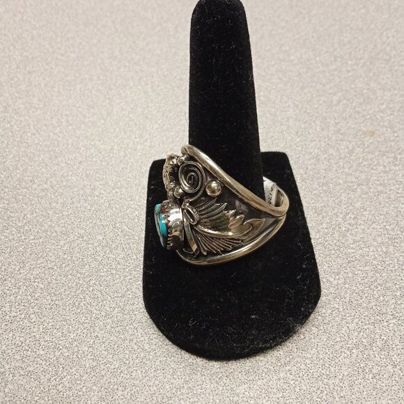 Turquoise & Sterling Silver Navajo Handmade Ring By Jeanette Saunders - Picture 4 of 5